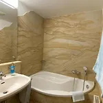 Goldener Loewe Hotel 3*