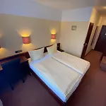 Goldener Loewe Hotel 3*