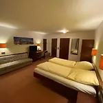Goldener Loewe Hotel 3*