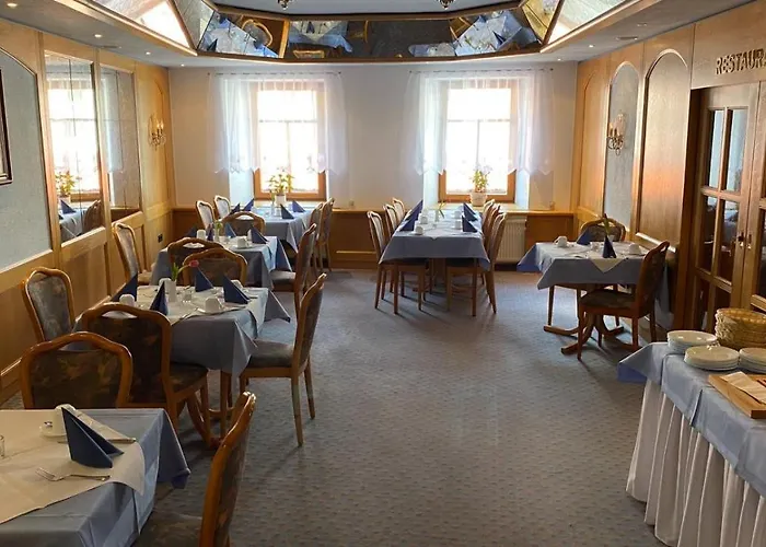 Goldener Loewe Otel Zeulenroda-Triebes